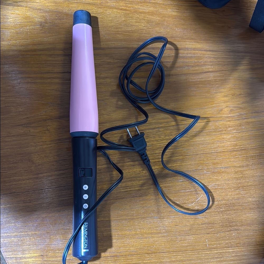 Remington Pink and Black Hair Curler